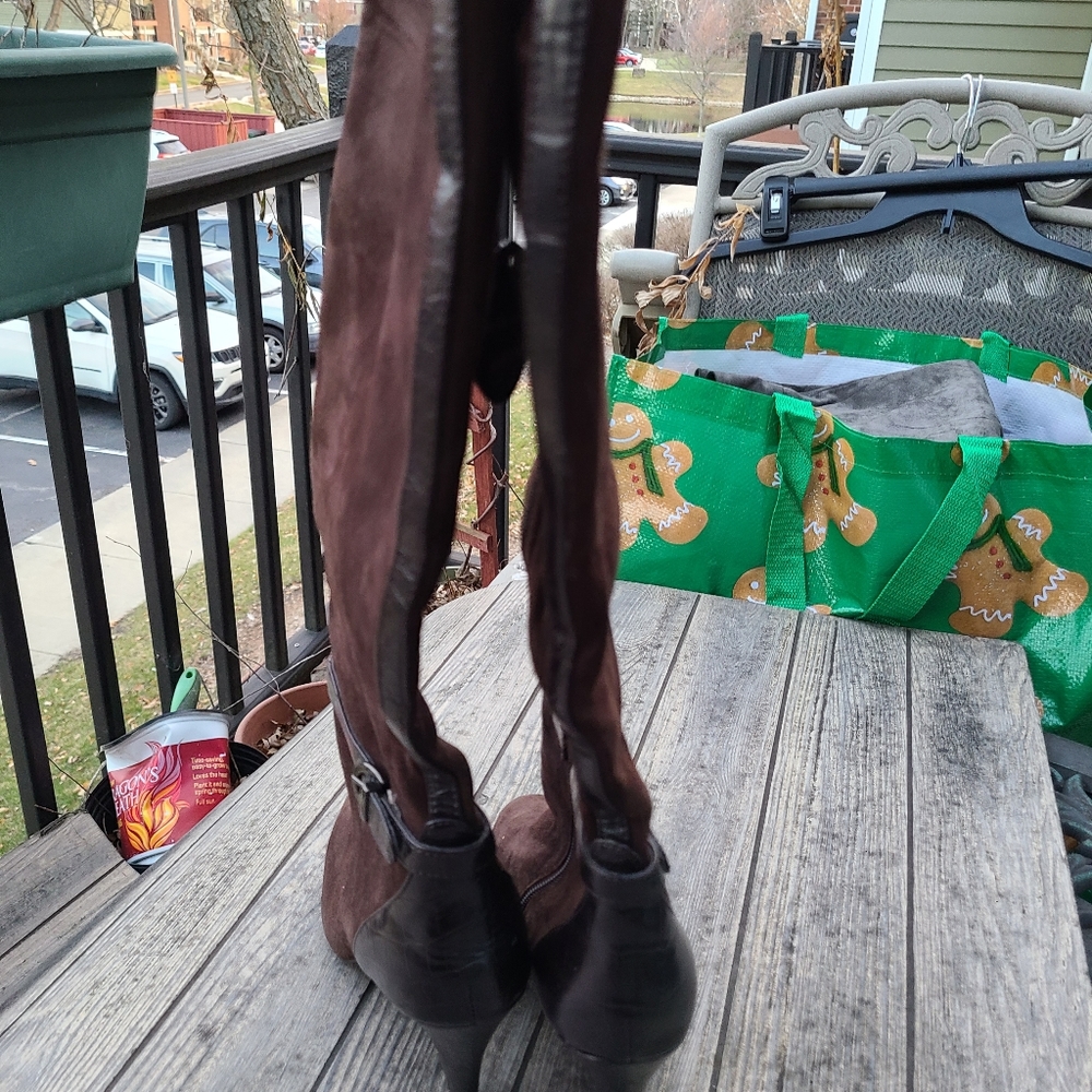 Alfani Tosha Brown Suede - Picture 5 of 10
